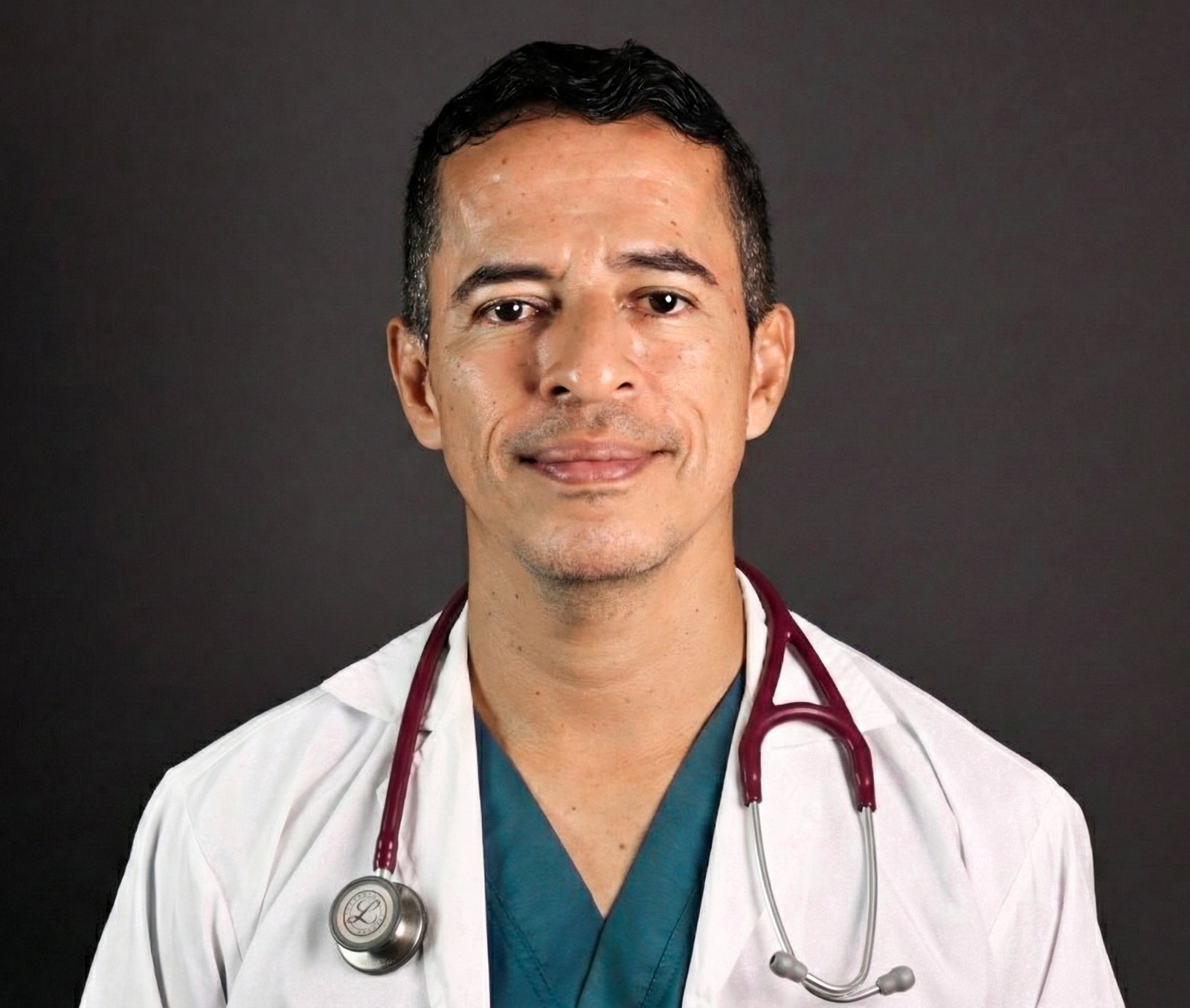 Dr. Ramón Heredia